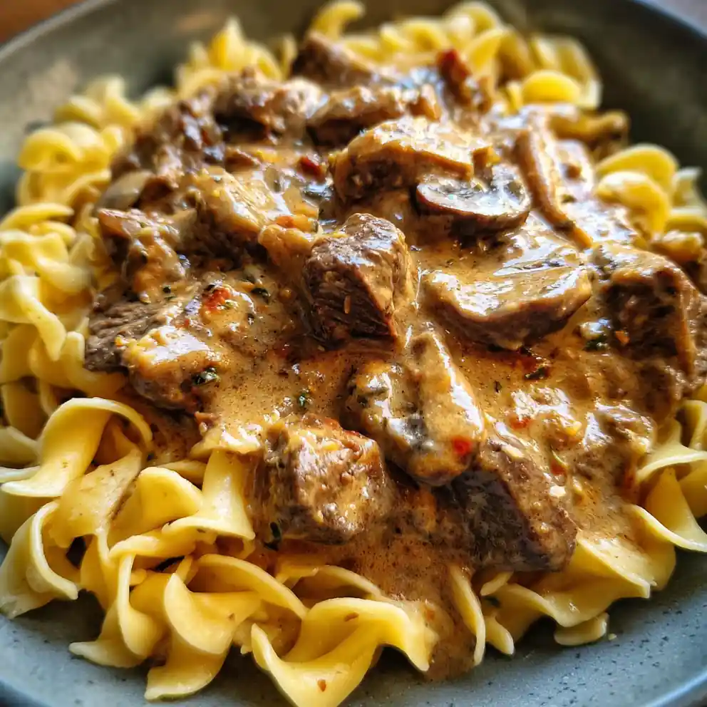 Slow Cooker Beef Stroganoff Recipe Paprika Mushroom Cream 6 slow cooker beef stroganoff recipe Paprika Mushroom Cream