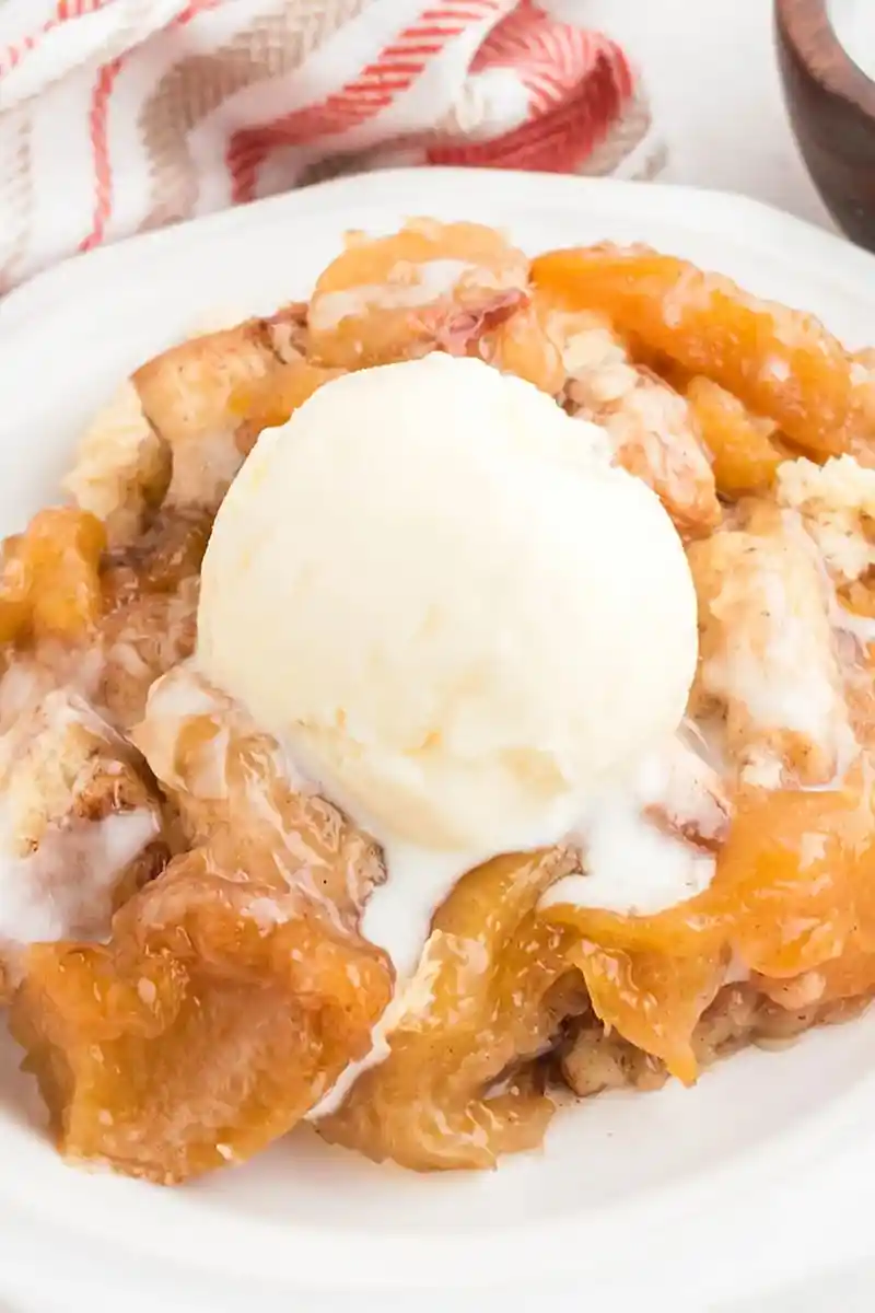 Cinnamon Roll Peach Cobbler 3 Recipe image